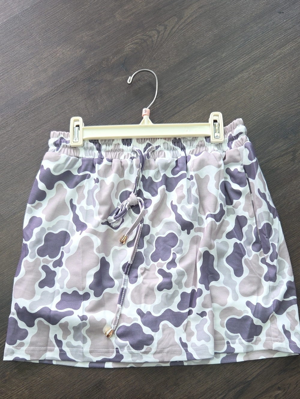 Camouflage Print Drawstring Skort in Lavender and Cream